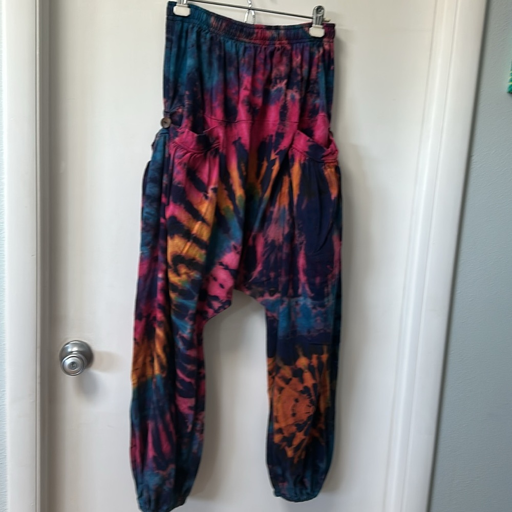 Women’s Tie-Dye Harem Joggers - Multicolor - Picture 6 of 7